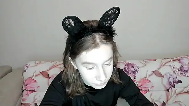 Snapshot of EnigmaSee chatting on January 2025 11:49:02 AM EnigmaSee online show from January 2025 11:49:02 AM