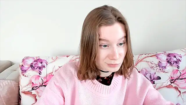 Snapshot of EnigmaSee chatting on January 2025 05:09:01 AM EnigmaSee online show from January 2025 05:09:01 AM