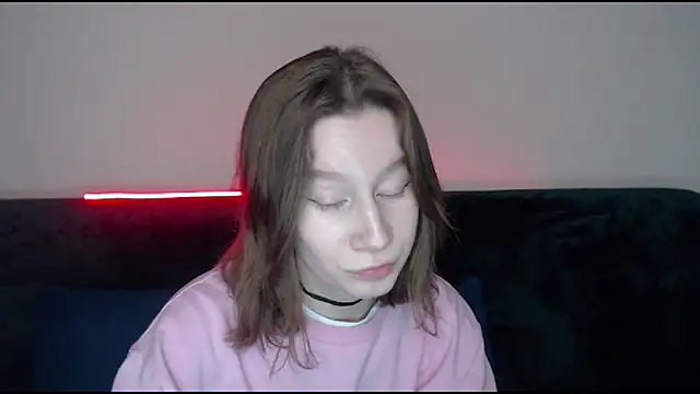 Snapshot of EnigmaSee chatting on February 2025 01:55:01 AM EnigmaSee online show from February 2025 01:55:01 AM