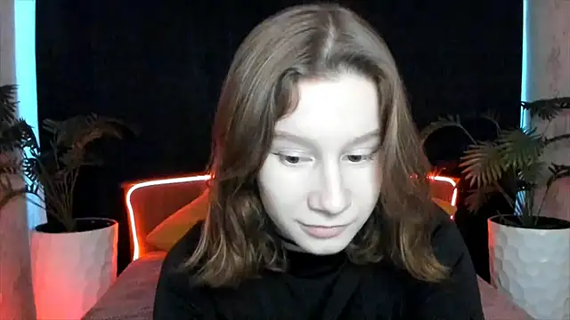 Snapshot of EnigmaSee chatting on February 2025 08:29:01 AM EnigmaSee online show from February 2025 08:29:01 AM