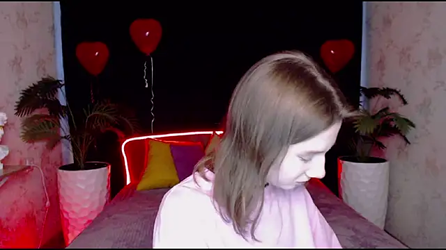 Snapshot of EnigmaSee chatting on February 2025 11:32:02 AM EnigmaSee online show from February 2025 11:32:02 AM