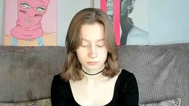 Snapshot of EnigmaSee chatting on March 2025 01:43:01 AM EnigmaSee online show from March 2025 01:43:01 AM