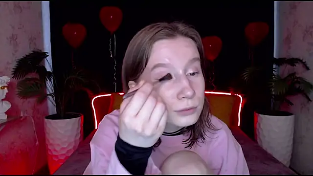 Snapshot of EnigmaSee chatting on March 2025 01:23:01 AM EnigmaSee online show from March 2025 01:23:01 AM