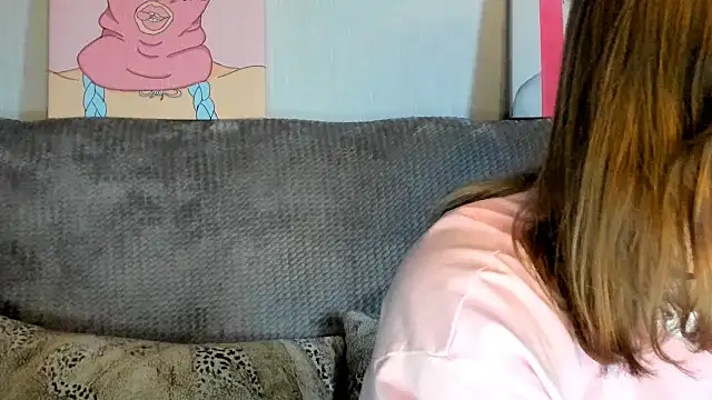 Snapshot of EnigmaSee chatting on March 2025 11:36:02 AM EnigmaSee online show from March 2025 11:36:02 AM