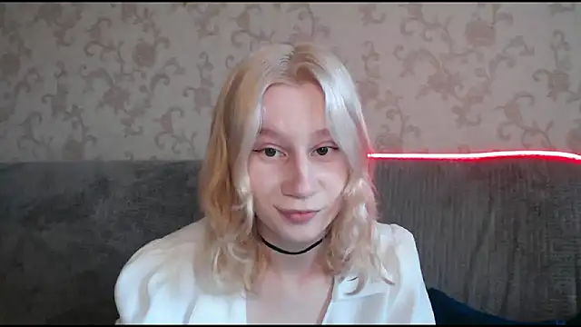 Snapshot of EnigmaSee chatting on September 2025 02:02:02 AM EnigmaSee online show from September 2025 02:02:02 AM