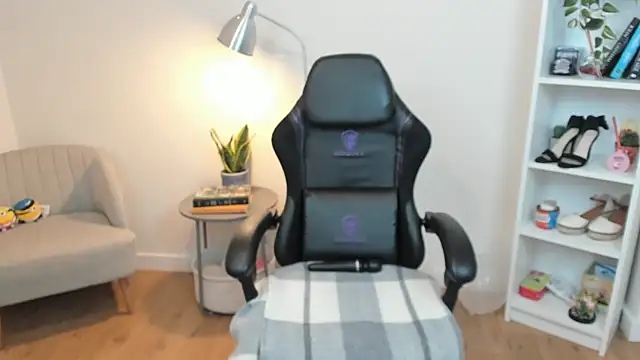  BellaEvans  online show from February 2025 08:49:01 AM