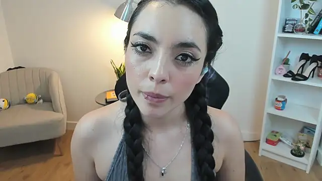  BellaEvans  online show from March 2025 12:00:01 PM