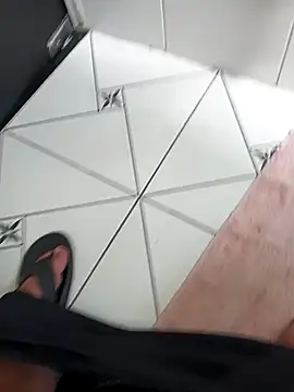 lobomisterioso13 online show from December 2024 12:38:02 PM