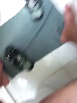 lobomisterioso13 online show from September 2025 12:18:01 PM