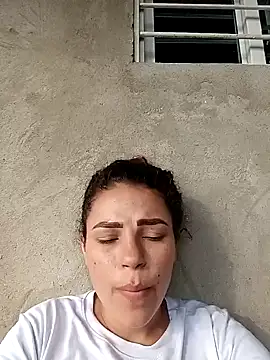 Mommy-Hot online show from March 2025 09:34:01 PM