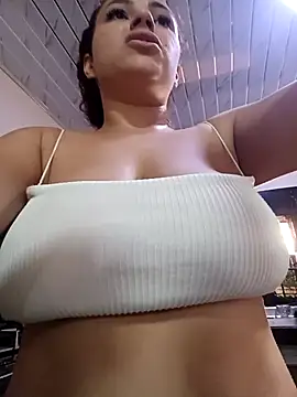 Mommy-Hot online show from November 2025 03:13:02 PM