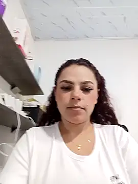 Mommy-Hot online show from February 2026 01:57:02 AM