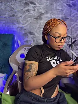 Melany Williams online show from March 2026 01:00:02 PM