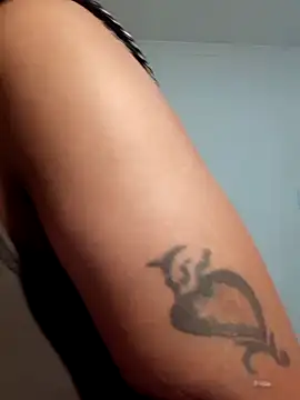 realsquirter online show from September 2025 12:19:01 PM