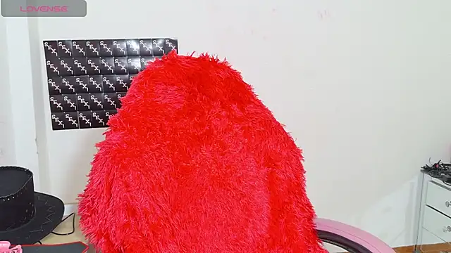 RoxaneEvans  online show from November 2025 06:20:01 PM