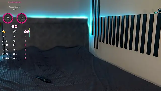 Li Amelie  online show from December 2025 03:21:01 PM