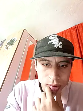 Mich Stev9524 online show from December 2025 09:01:01 PM