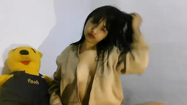 DakotaHoland online show from April 2026 01:42:01 AM