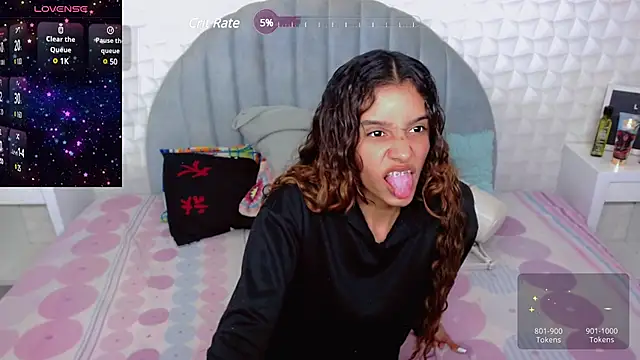 Snapshot of charlotte_0309 chatting on December 2024 10:48:01 PM charlotte 0309 online show from December 2024 10:48:01 PM