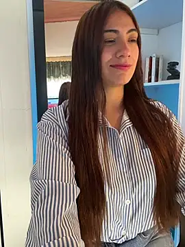 Snapshot of emmily_d chatting on February 2026 07:03:02 PM emmily d online show from February 2026 07:03:02 PM