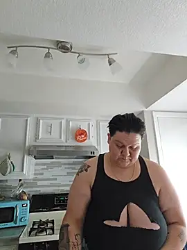 Snapshot of DevilDahm chatting on November 2025 09:59:02 PM DevilDahm online show from November 2025 09:59:02 PM