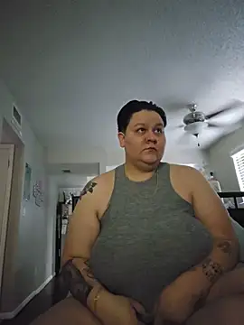 Snapshot of DevilDahm chatting on November 2025 07:08:02 PM DevilDahm online show from November 2025 07:08:02 PM