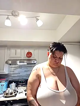 Snapshot of DevilDahm chatting on December 2025 01:56:02 AM DevilDahm online show from December 2025 01:56:02 AM