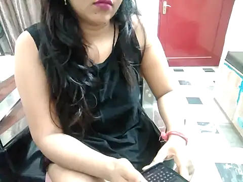 aarushi sharmaa online show from October 2025 12:25:02 PM