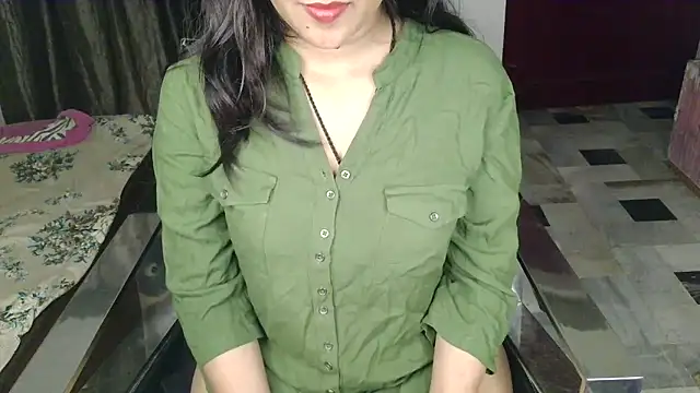 aarushi sharmaa online show from November 2025 04:38:01 PM