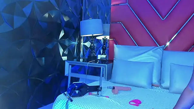 KeniaMuller online show from October 2025 12:33:01 PM