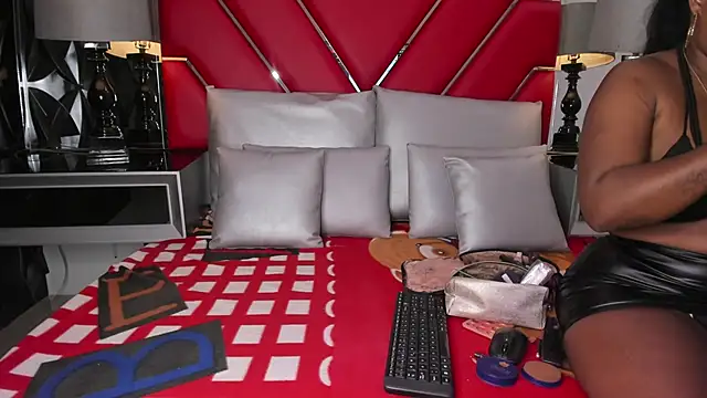 KeniaMuller online show from October 2025 12:36:02 PM