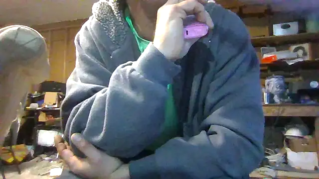 Snapshot of Buffshagswell chatting on February 2025 11:30:01 PM Buffshagswell online show from February 2025 11:30:01 PM
