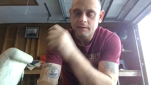 Snapshot of Buffshagswell chatting on February 2025 06:53:01 PM Buffshagswell online show from February 2025 06:53:01 PM