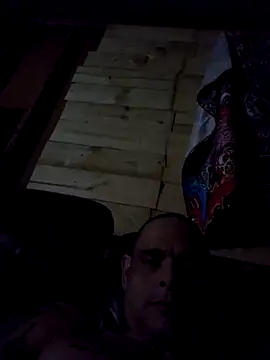 Snapshot of Buffshagswell chatting on October 2025 04:57:01 AM Buffshagswell online show from October 2025 04:57:01 AM