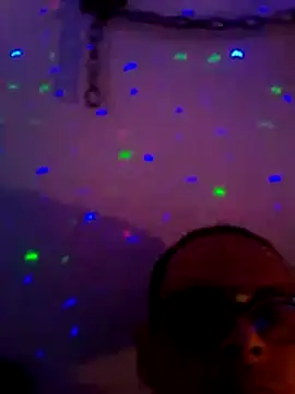 Snapshot of Buffshagswell chatting on November 2025 04:22:02 AM Buffshagswell online show from November 2025 04:22:02 AM