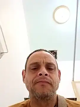 Snapshot of Buffshagswell chatting on November 2025 01:51:01 PM Buffshagswell online show from November 2025 01:51:01 PM