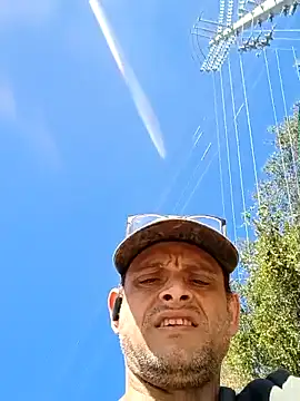 Snapshot of Buffshagswell chatting on November 2025 06:21:01 PM Buffshagswell online show from November 2025 06:21:01 PM