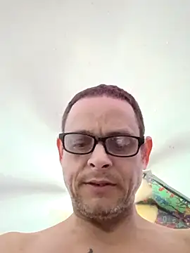 Snapshot of Buffshagswell chatting on November 2025 08:22:02 PM Buffshagswell online show from November 2025 08:22:02 PM