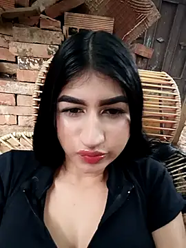 Snapshot of Julix_A chatting on December 2025 01:07:01 PM Julix A online show from December 2025 01:07:01 PM