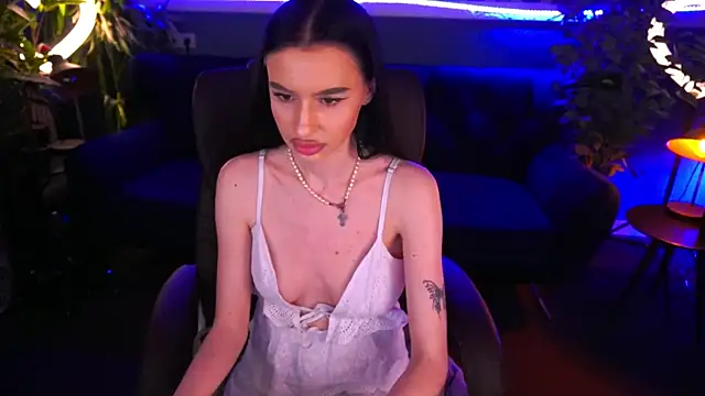 Snow WhiteeeX online show from January 2025 02:51:01 AM