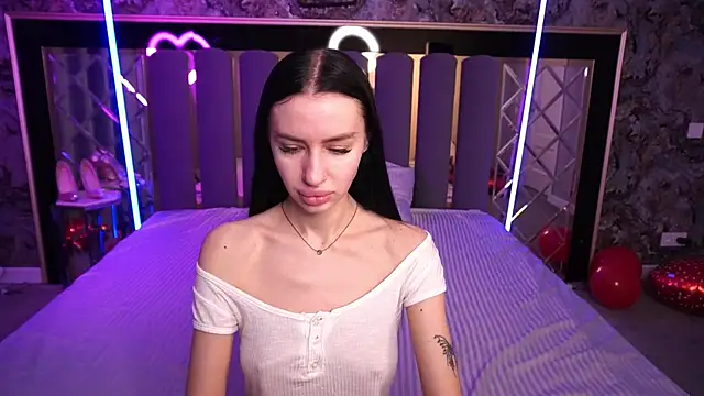 Snow WhiteeeX online show from February 2026 06:39:02 AM