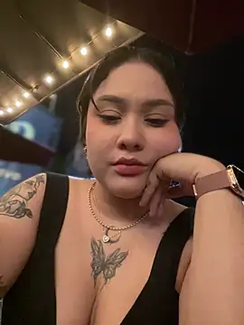 Snapshot of AHRI_LEE chatting on February 2025 07:55:01 AM AHRI LEE online show from February 2025 07:55:01 AM