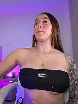 Lanataylor- online show from March 2025 01:07:01 AM