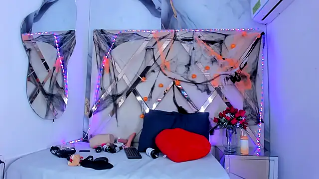 Snapshot of ninaht chatting on October 2025 08:44:02 PM ninaht online show from October 2025 08:44:02 PM