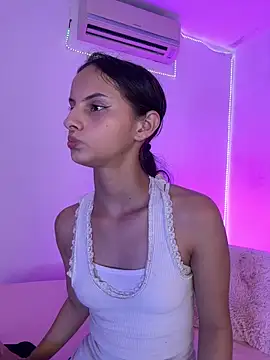 ninaht online show from February 2026 09:11:01 PM