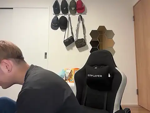 kensnb online show from December 2025 07:44:01 PM