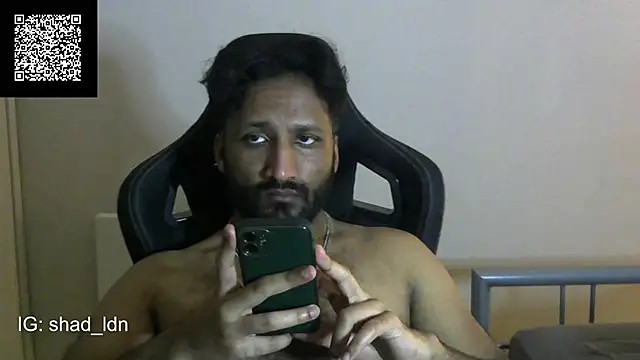 Snapshot of shadthebiguy chatting on December 2024 09:54:02 PM shadthebiguy online show from December 2024 09:54:02 PM