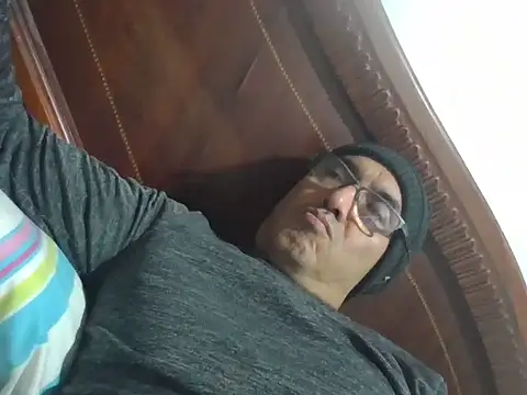 Snapshot of exmilitary chatting on February 2026 03:44:01 AM exmilitary online show from February 2026 03:44:01 AM