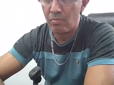 Snapshot of exmilitary chatting on February 2026 07:42:02 PM exmilitary online show from February 2026 07:42:02 PM