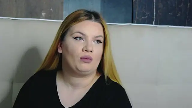 MelanieBrownn online show from December 2025 07:25:01 AM